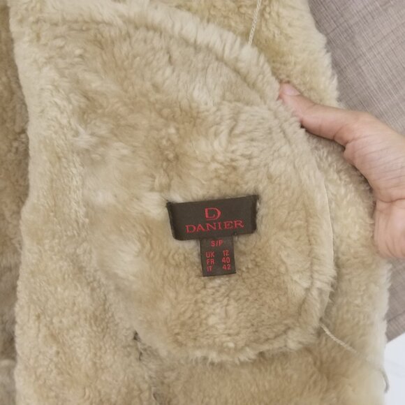 Danier Shearling Suede Coat - Picture 9 of 14